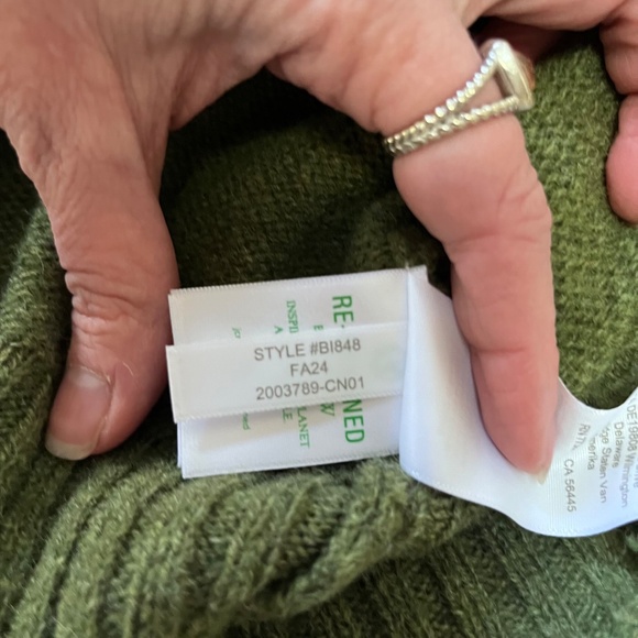 J.Crew 100% Wool Crewneck Sweater Olive Green Size Small - Picture 6 of 12